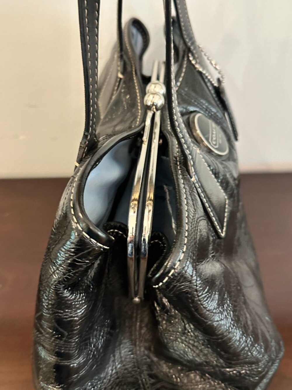 COACH Black Signature Patent Leather F15658 Stitch Carryall Handbag W/Kisslock - Picture 7 of 16